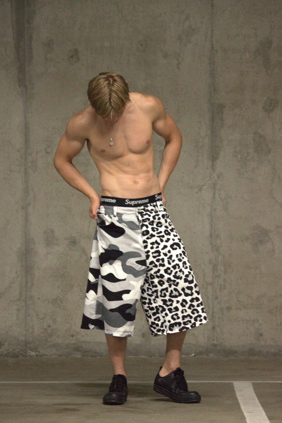 ANTI-CAMO SHORTS